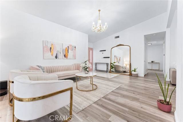 Lake Forest, CA 92630,24162 Fordview