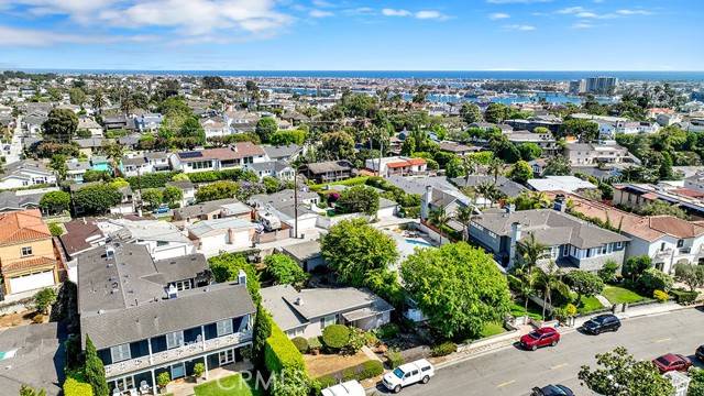 Newport Beach, CA 92663,428 Holmwood Drive