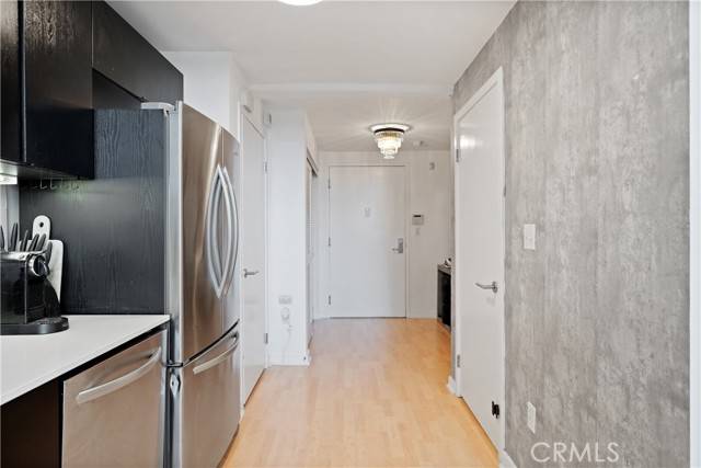 Marina Del Rey, CA 90292,4215 Glencoe Avenue #407