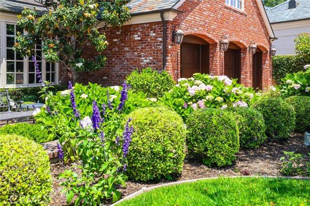 Newport Beach, CA 92660,20 Cherry Hills Lane