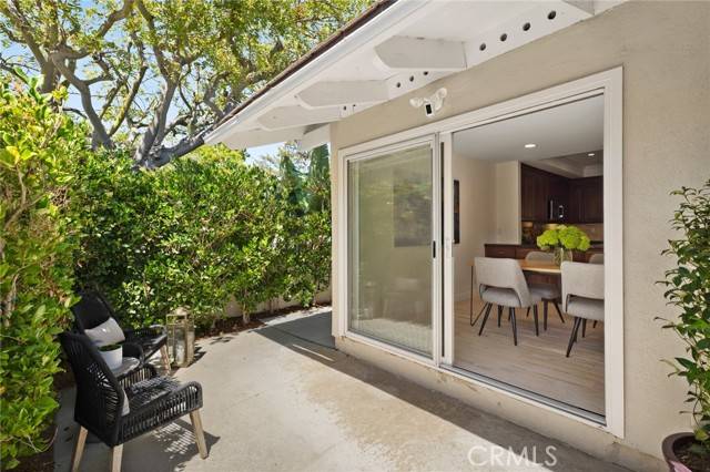 Newport Beach, CA 92660,403 Vista Parada