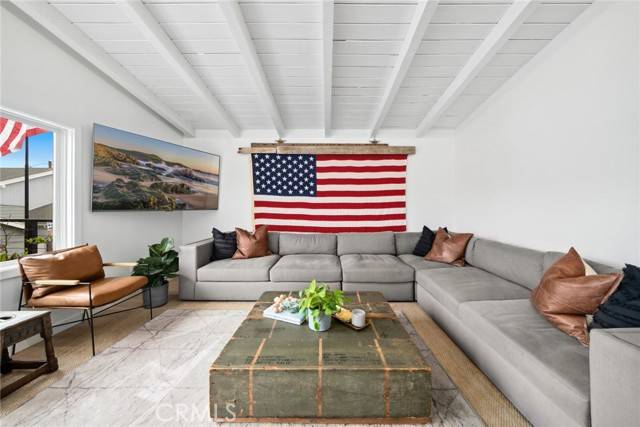 Newport Beach, CA 92663,207 Colton Street