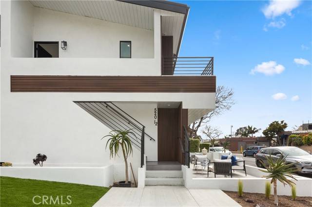Corona Del Mar, CA 92625,520 Iris #B Avenue