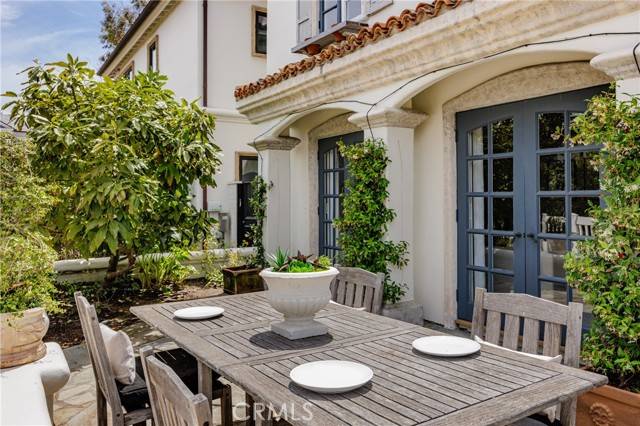 Newport Beach, CA 92663,104 Via Lorca