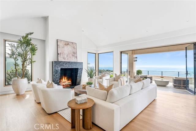 Laguna Beach, CA 92651,1115 Emerald Bay