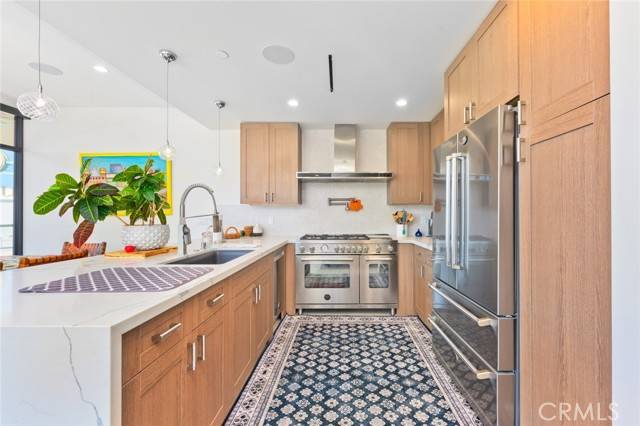 Newport Beach, CA 92661,500 E Balboa Boulevard