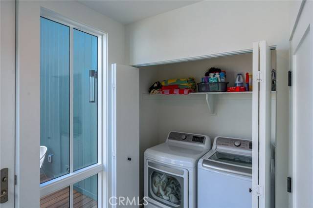 Corona Del Mar, CA 92625,619 marguerite