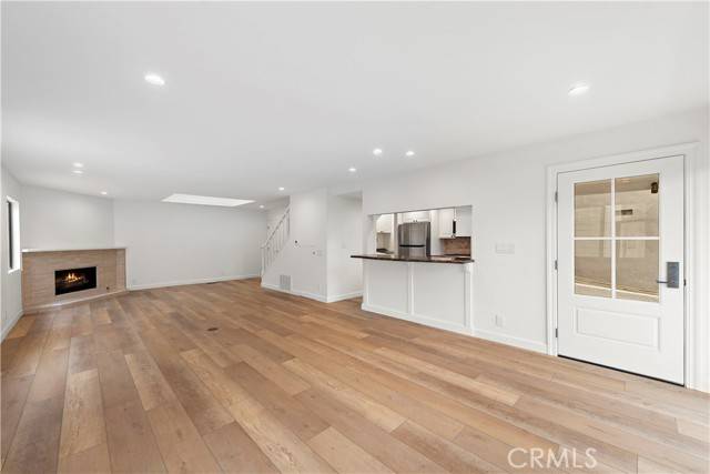 Corona Del Mar, CA 92625,405 Heliotrope Avenue #A