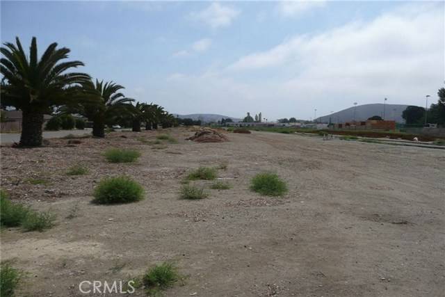 Lompoc, CA 93436,0 E Laurel