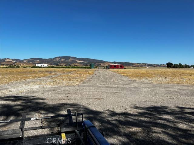 Bradley, CA 93426,68222 Interlake