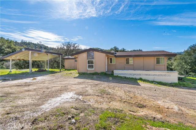 Paso Robles, CA 93446,14615 Chimney Rock Road