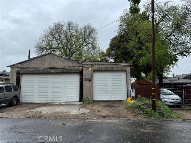 Paso Robles, CA 93446,205 Oak Street