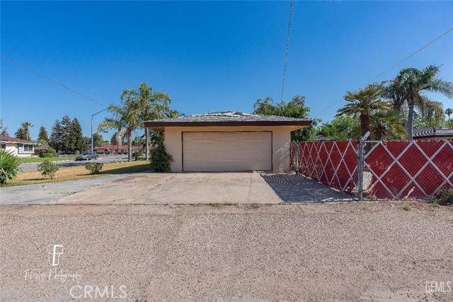 Bakersfield, CA 93308,5841 Olive Drive