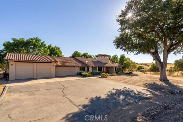 Paso Robles, CA 93446,5745 Iron Gate Road