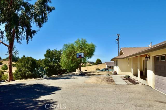 Paso Robles, CA 93446,5895 Silverado Place