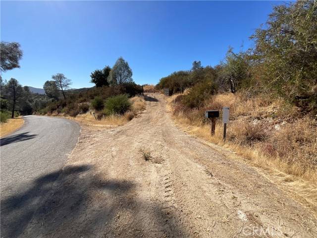 Bradley, CA 93426,76368 Bryson Hesperia