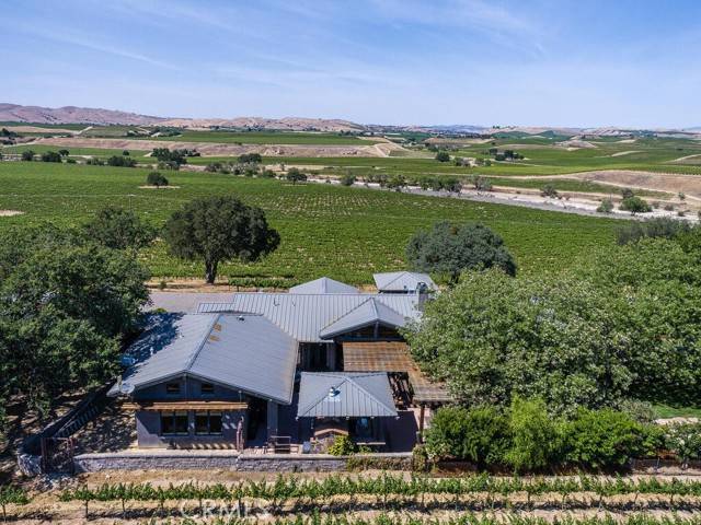 Paso Robles, CA 93446,7790 Airport Road