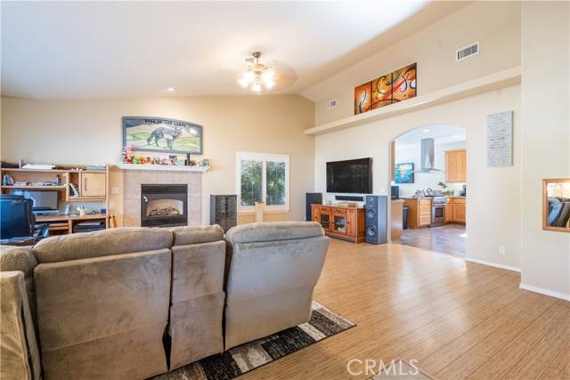 Paso Robles, CA 93446,508 Creekside Court