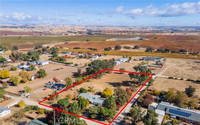 Paso Robles, CA 93446,5320 Deer Creek Way