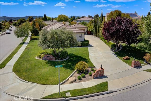 Templeton, CA 93465,1090 Muscat Court