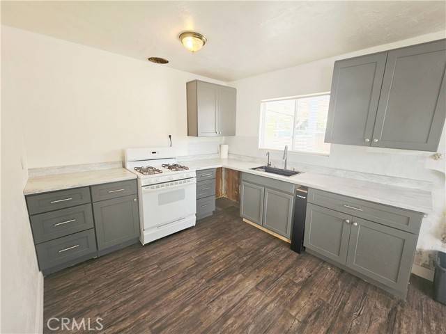 Bakersfield, CA 93305,2116 Gage