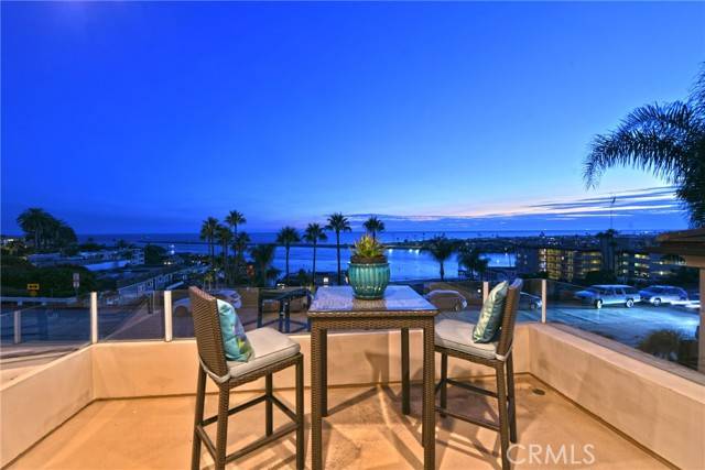 Corona Del Mar, CA 92625,2624 Ocean Boulevard