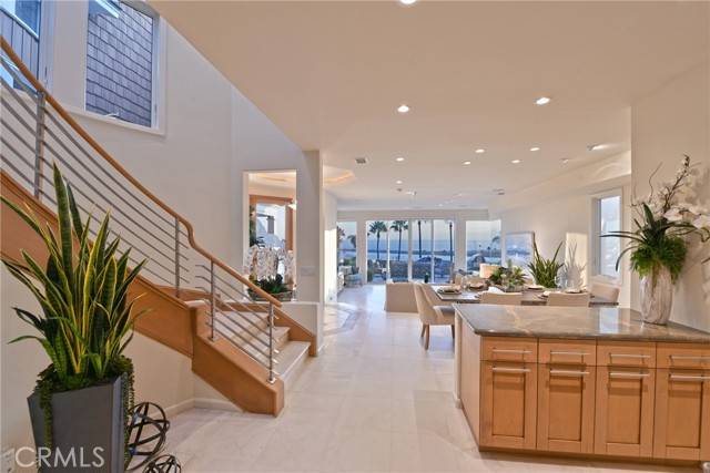 Corona Del Mar, CA 92625,2624 Ocean Boulevard