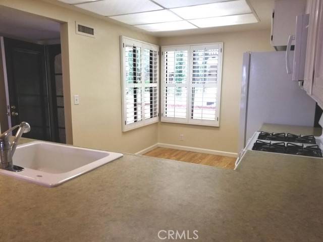 Long Beach, CA 90804,4835 E Anaheim Street #111