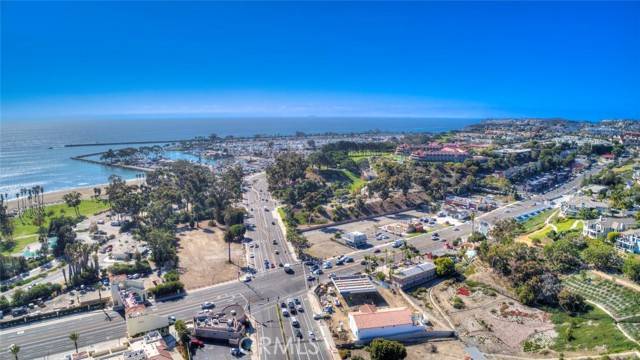 Dana Point, CA 92629,3203 Doheny Way