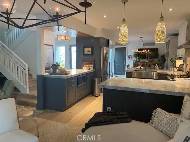 Corona Del Mar, CA 92625,1 Crest Circle