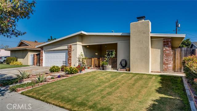 Huntington Beach, CA 92647,15422 Norwich Circle