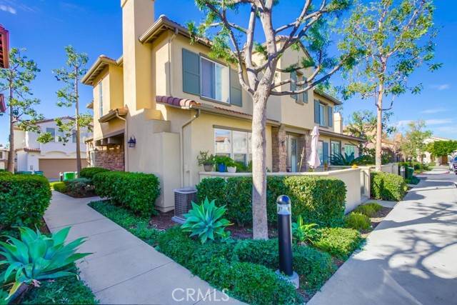 Irvine, CA 92602,30 Moonstone