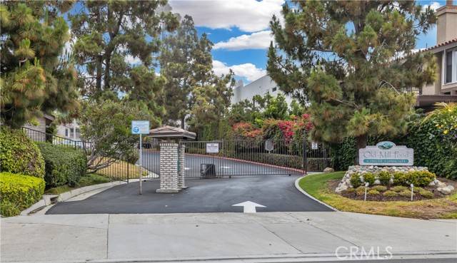 Dana Point, CA 92624,27141 Mill Pond Road #58