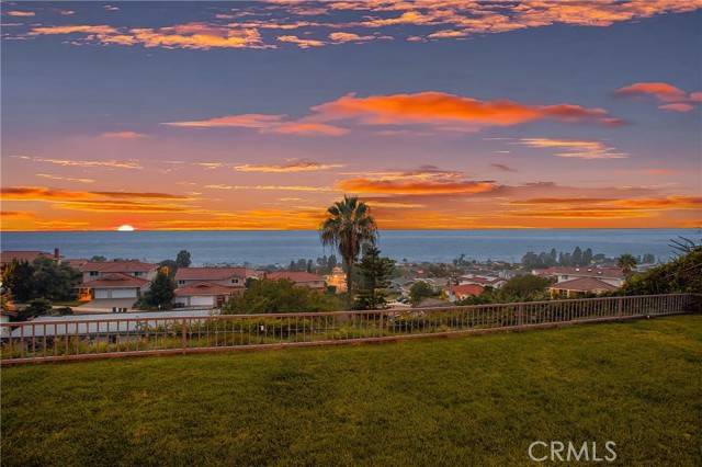 Rancho Palos Verdes, CA 90275,28631 Shire Oaks Drive