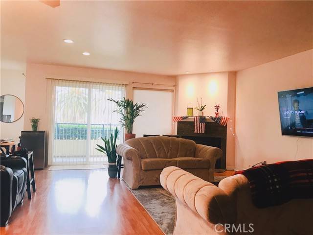 San Pedro, CA 90731,2222 S Mesa Street #1