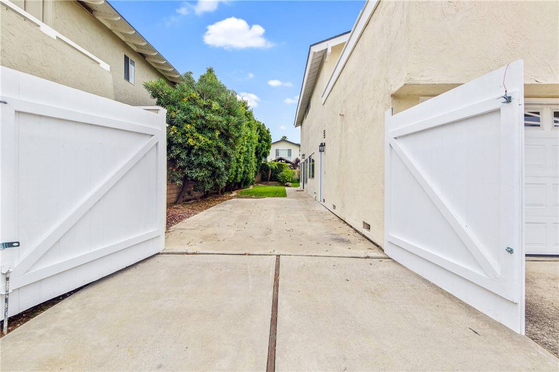 Huntington Beach, CA 92649,4152 Branford Drive