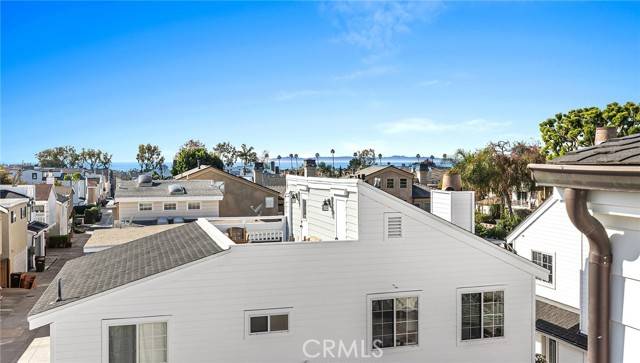 Corona Del Mar, CA 92625,620 BEGONIA Avenue #5