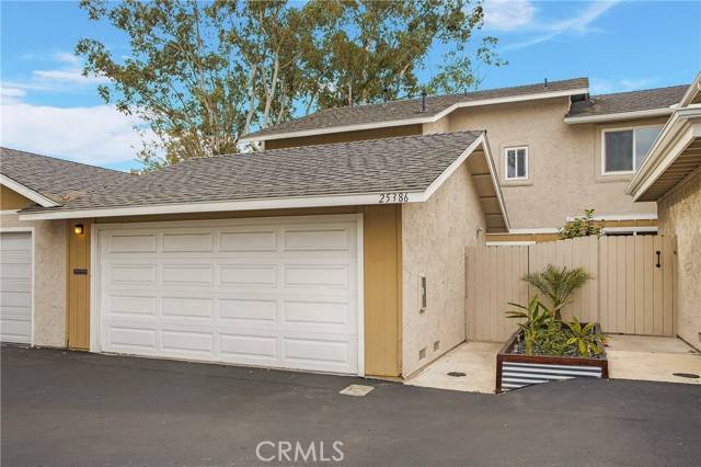 Lake Forest, CA 92630,25386 Gemini Lane #3