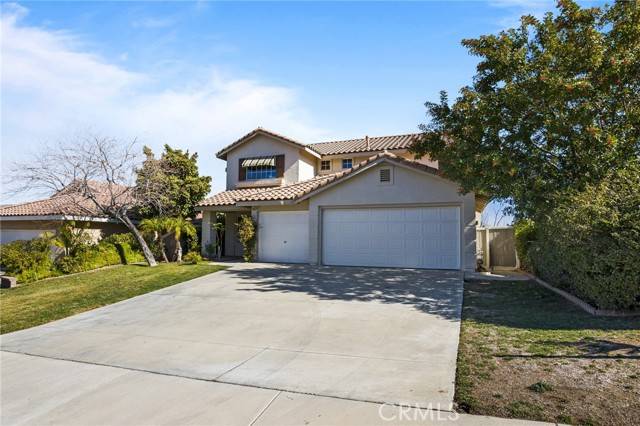 Corona, CA 92883,27486 Fallbrook Court