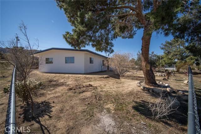 Joshua Tree, CA 92252,60515 Alta Loma Drive