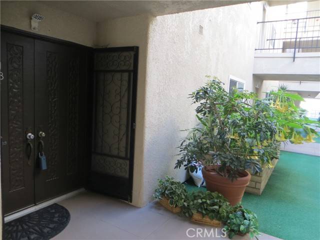 Laguna Woods, CA 92637,2381 Via Mariposa #1B