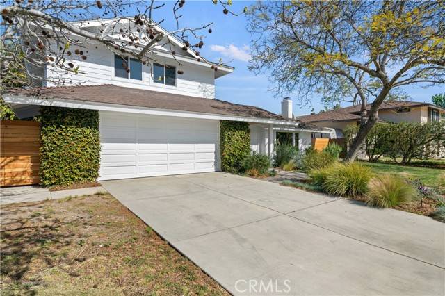 Costa Mesa, CA 92626,2712 Albatross Drive