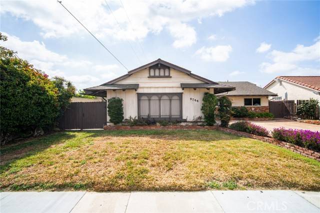 Fountain Valley, CA 92708,9744 Marigold Avenue