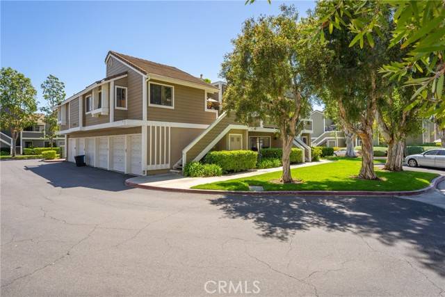 Aliso Viejo, CA 92656,32 Rambling Lane