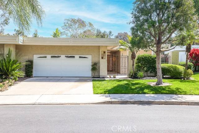 Laguna Woods, CA 92637,5545 Rayo Del Sol #B