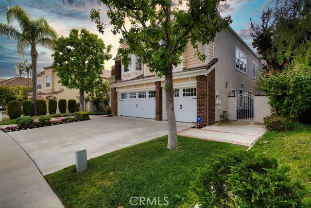 Laguna Hills, CA 92653,26995 Falling Leaf Drive