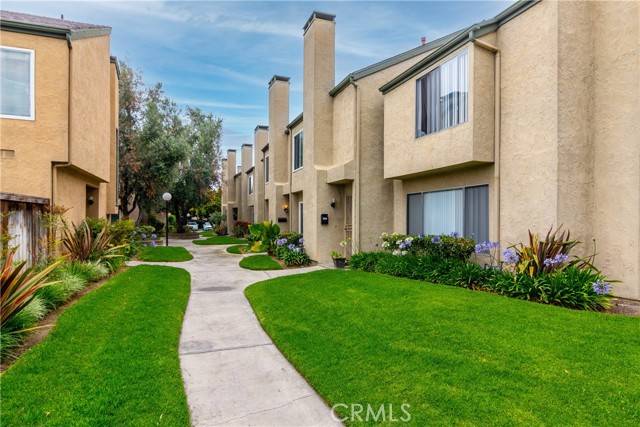 Fountain Valley, CA 92708,15913 RHODOLITE Court