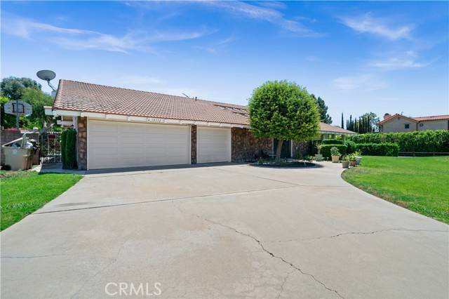 Villa Park, CA 92861,18552 Mendocino Circle