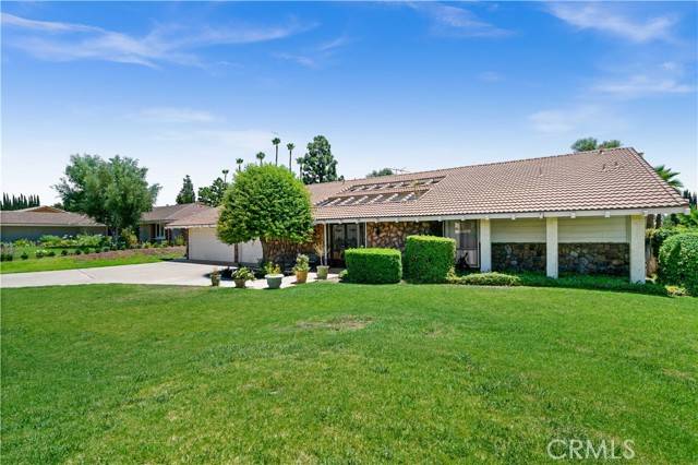 Villa Park, CA 92861,18552 Mendocino Circle