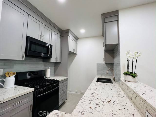 Garden Grove, CA 92840,10521 Lakeside Drive #K